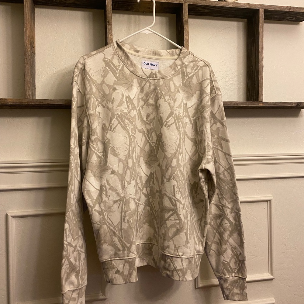 Old Navy Men's Cream Camo Sweater